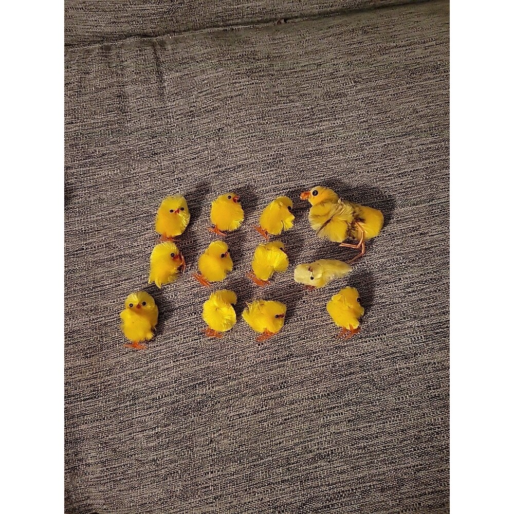 Vintage 12 Yellow Easter Decoration Pom Pom Chenille Chicks Spun Nesting Tiny